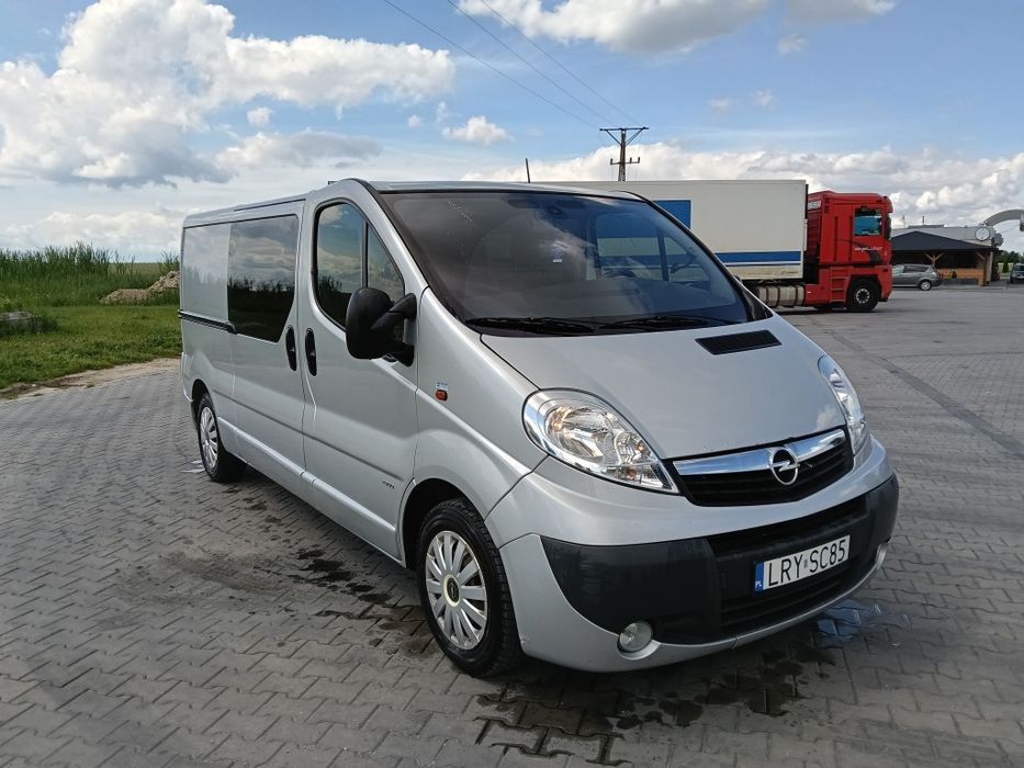 Opel Vivaro 2.5 145km