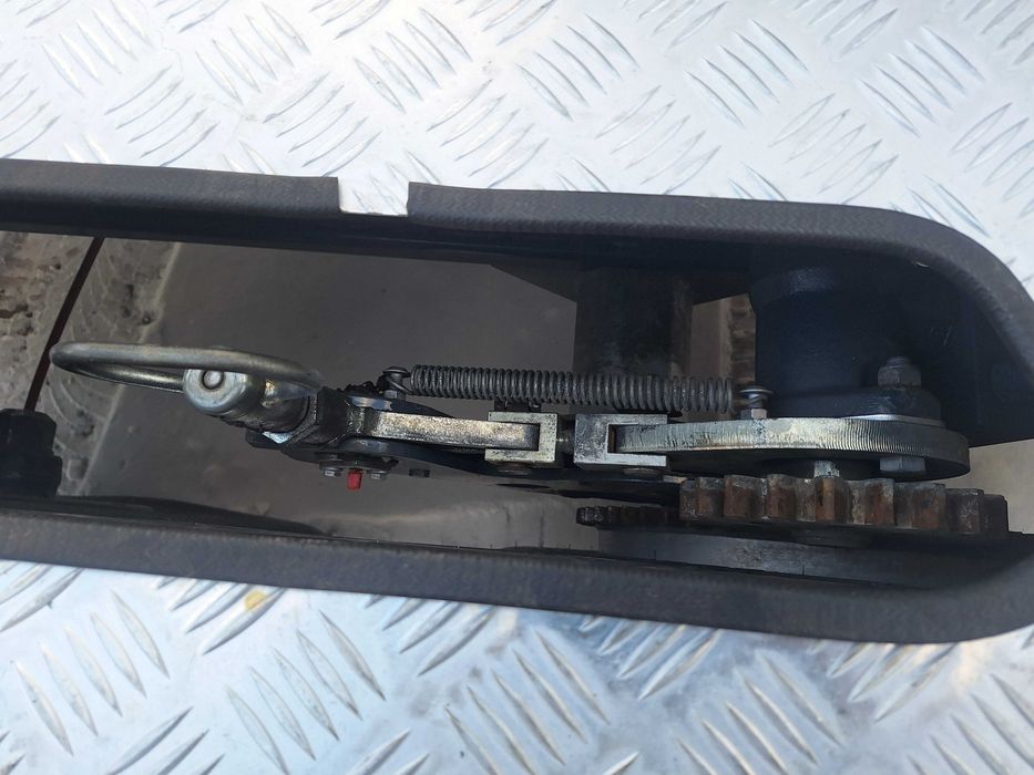 Dźwig dekarski, ciesielski BOCKER AHK30/1500