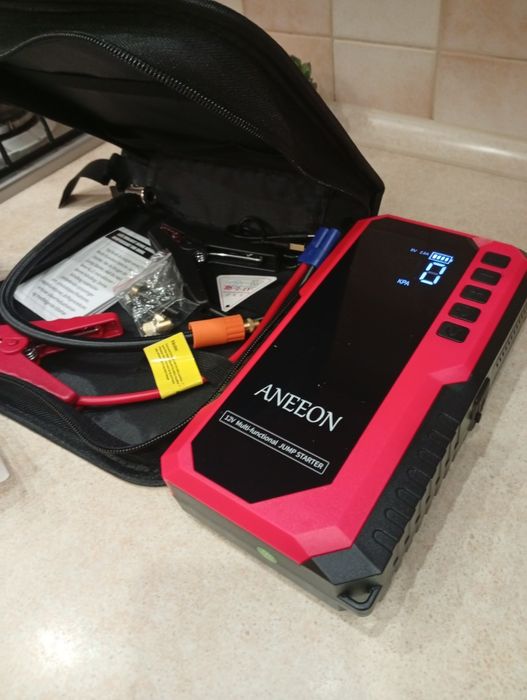 Бустер 4-в-1 потужний: пусковий+насос+павербанк+ліхтар