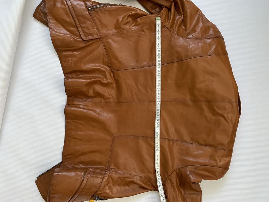 Куртка шкіряна жіноча