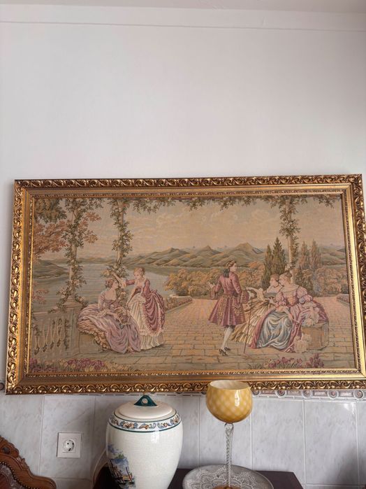 quadro vintage com muldura dourada
