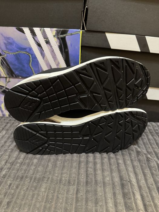 Кросівки Skechers Uno Shimmer Away 42(27,5см) оригінал