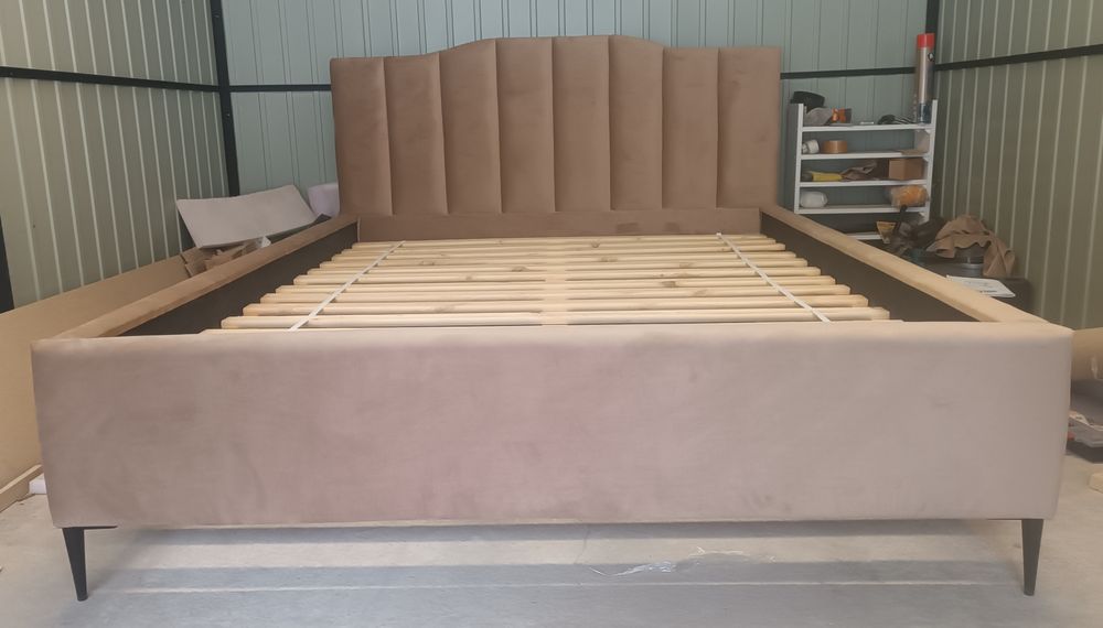 Łóżko Sypialniane 160/200 bez pojemnika wzór Paski