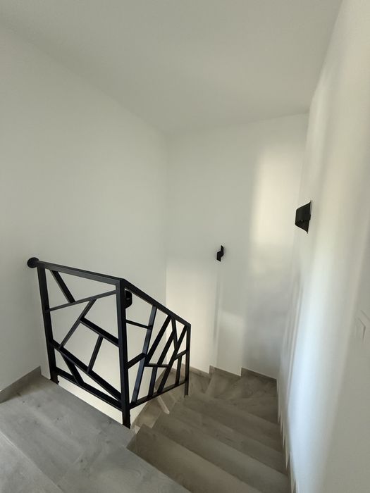 Nowoczesny dom 65 m² + poddasze 36,92 m² Ruda Pabianicka wysoki standard ogródek i parking – pohled 5