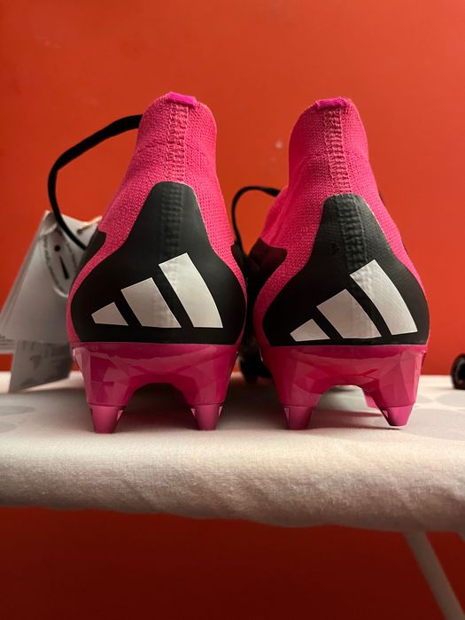 Buty piłkarskie korki