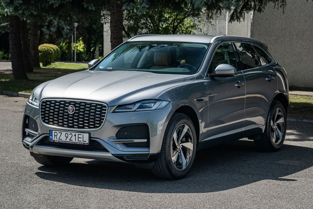 Jaguar F-Pace Jaguar F- Pace 2.0 P250mHEV AVD R-Dynamic S Stan doskonały