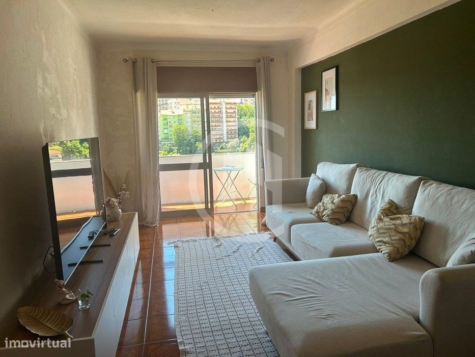 Apartamento T2 - Penedos Altos | 4.º Andar