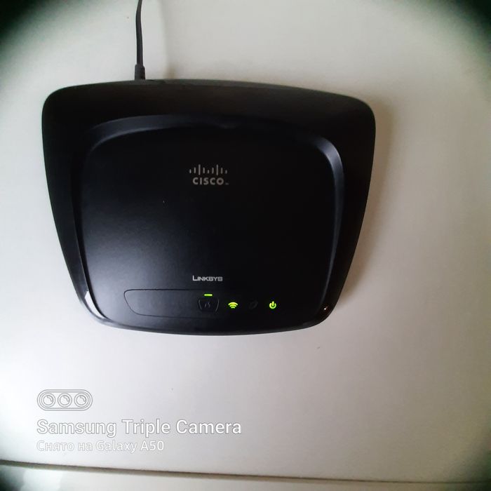 Продам роутер Linksys