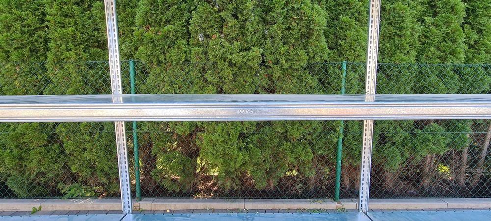 Regały półkowe do kontenera używane 60cm gł x1100cm x200 wys 40FT