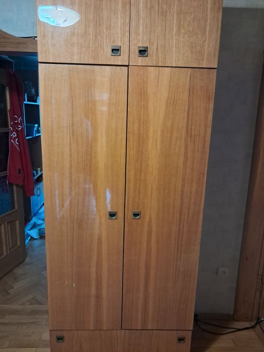 Продам меблі б/у