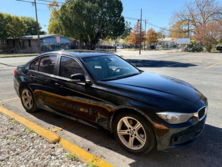BMW 3 Series 320i      2015