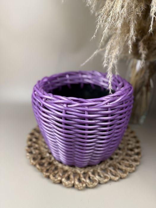 Ротанг.Власне виробництво ротангу.Кашпо.Купити ротанг