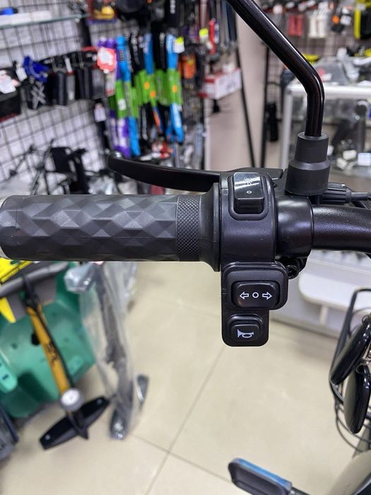 Електроскутер 60V 24Ah 800W электромопед CR-2