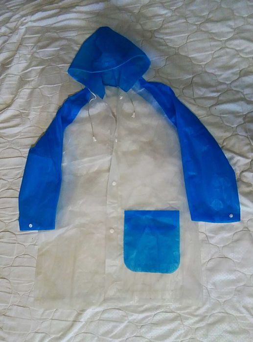 Дитяча куртка та дощовик