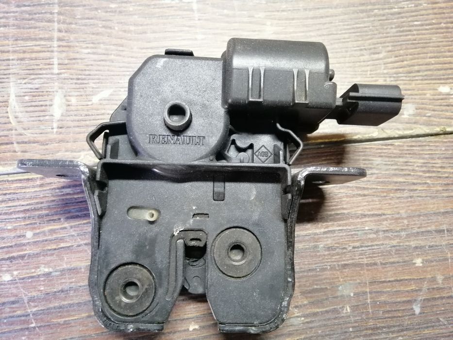 Продам моторчик заднего дворника