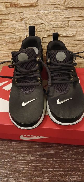 кроссовки детские NIKE