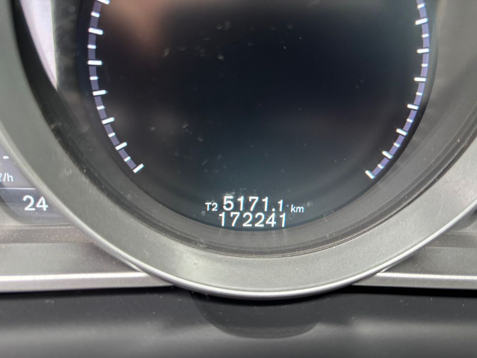 VOLVO V40 R Design