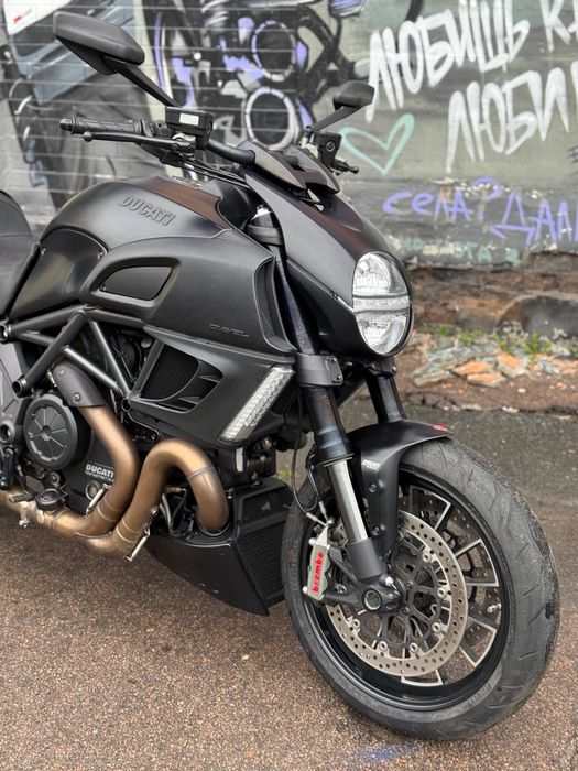 Мотоцикл Ducati Diavel 1200 2014 рік