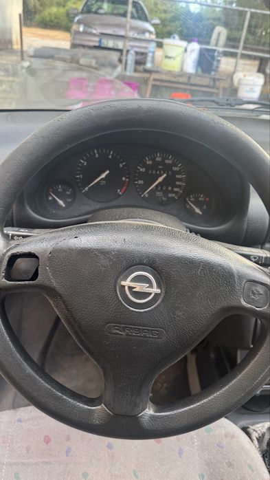 Opel Corsa a gasolina
