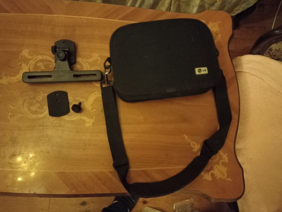 Uszkodzony - LG DP371B Odtwarzacz DVD przenośny