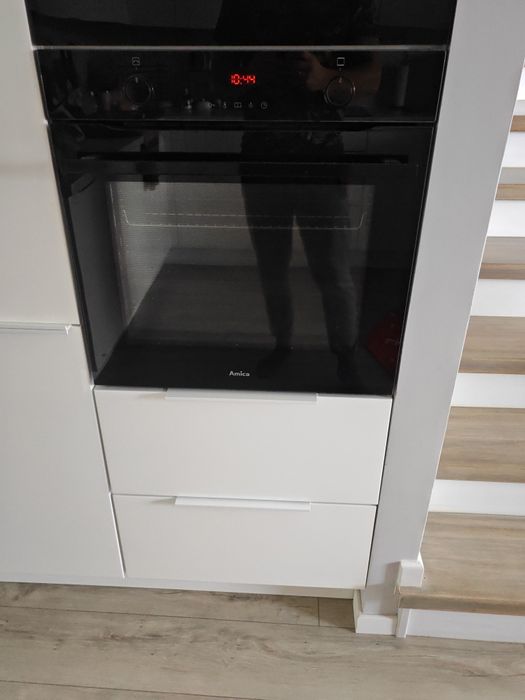 Piekarnik AMICA ED47639BA+ X-TYPE Steam Elektryczny parowy Czarny