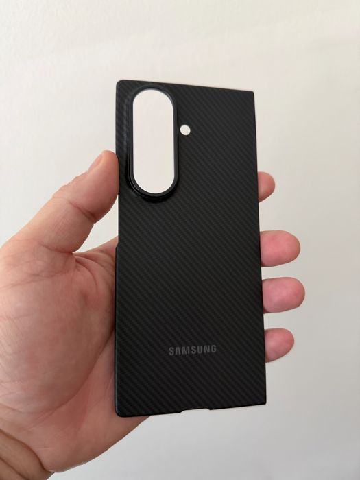 Case Fibra de Carbono Oficial Samsung Z Fold 7