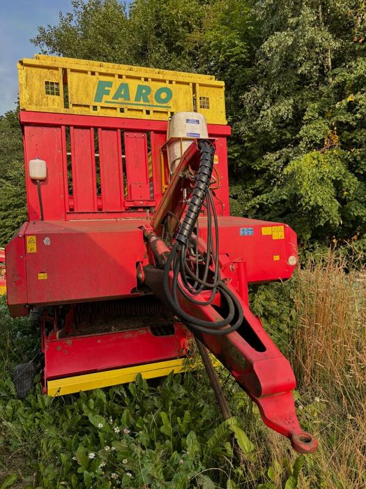 Przyczepa samozbierająca Pottinger FARO4000