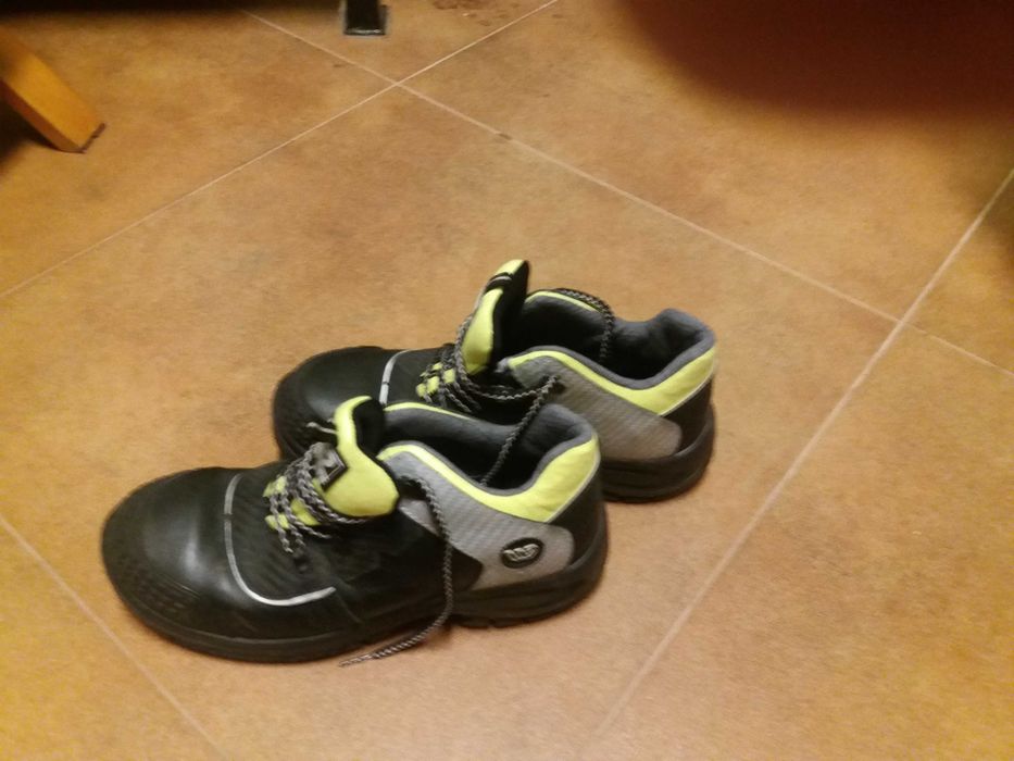 krótkie buty robocze