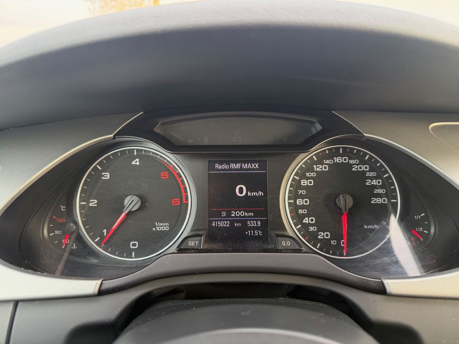 Audi A4 B8 2.0 TDI 170KM s-line 2x koła