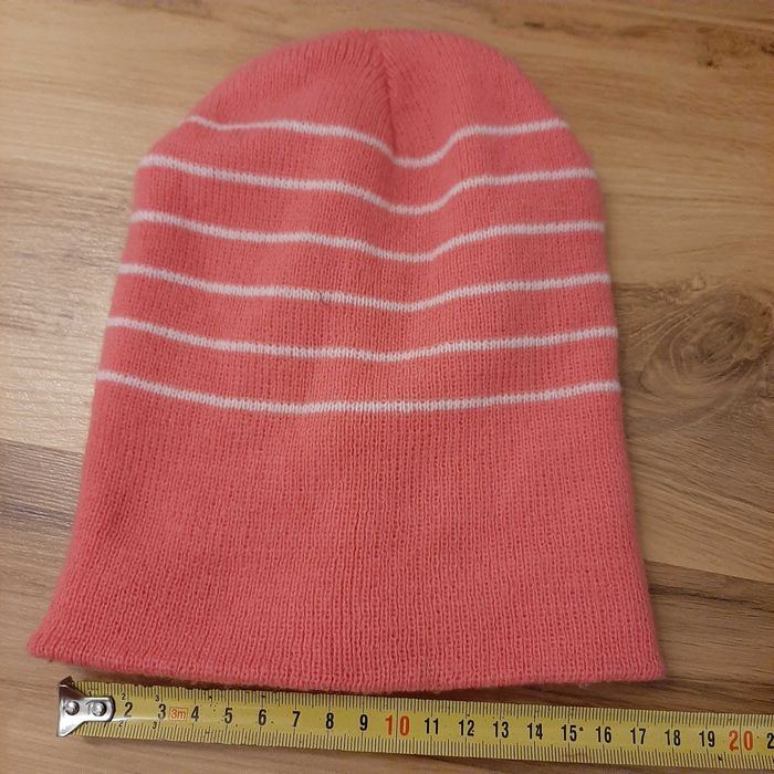 Czapka różowa w paski