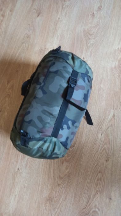 Śpiwór wojskowy zimowy