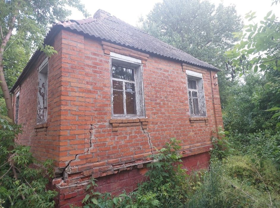 Продам земельный участок с домиком