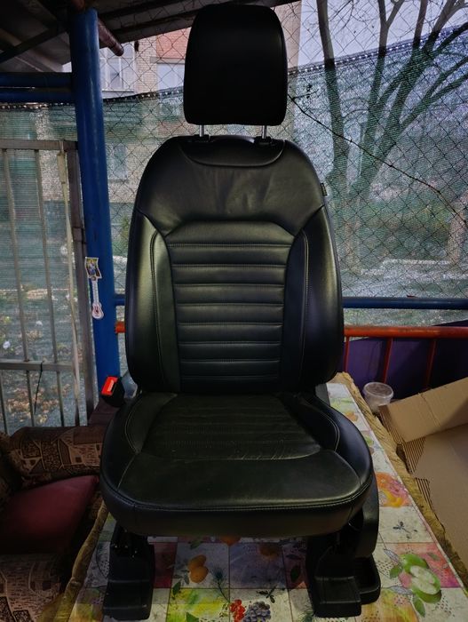 Водительское сиденье от FORD Edge