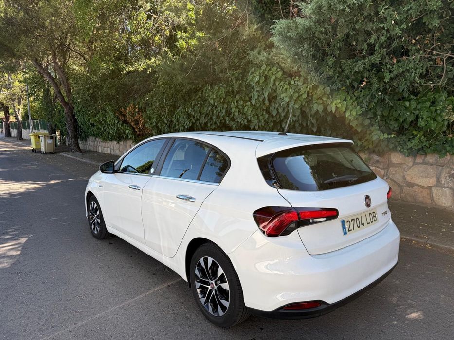 Fiat Tipo 2020! Spanish license plate