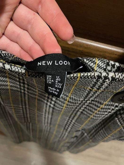 Сукня жіноча в клітинку