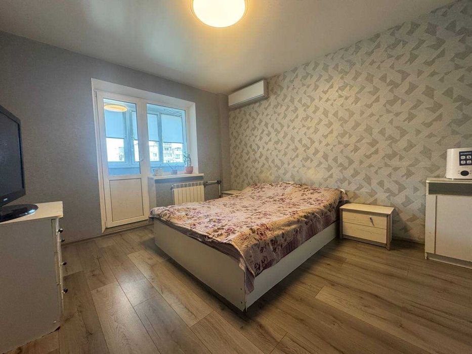 Придаж трикімнатної квартири 78 м., метро Теремки, Магелан