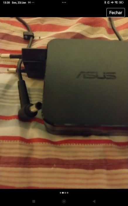 Carregador em bom estado