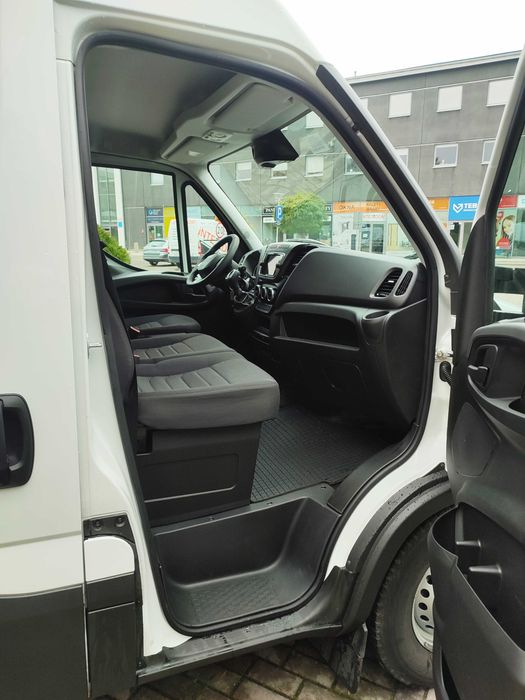 Wypożyczalnia Wynajem Busów różnych MAXI Ducato Iveco automat