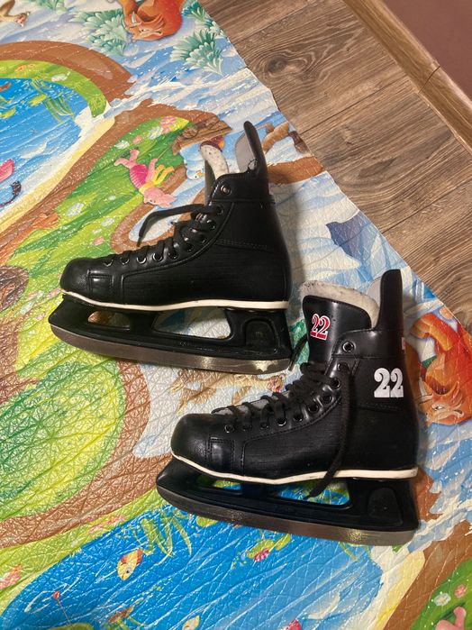 Продам коньки ССМ 22 размер 41