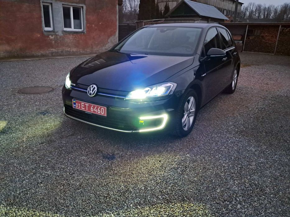 Volkswagen eGolf 35.6kw