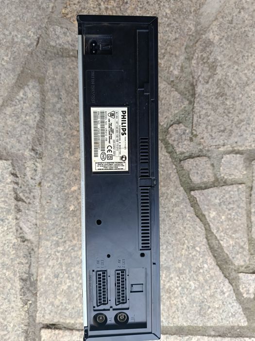 Sprzedam odtwarzacz kaset VHS