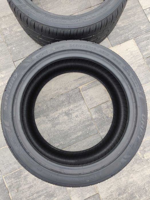 Opony Mercedes W205 225 i 245 / 40 R18