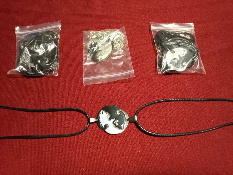 Colares coração gatos