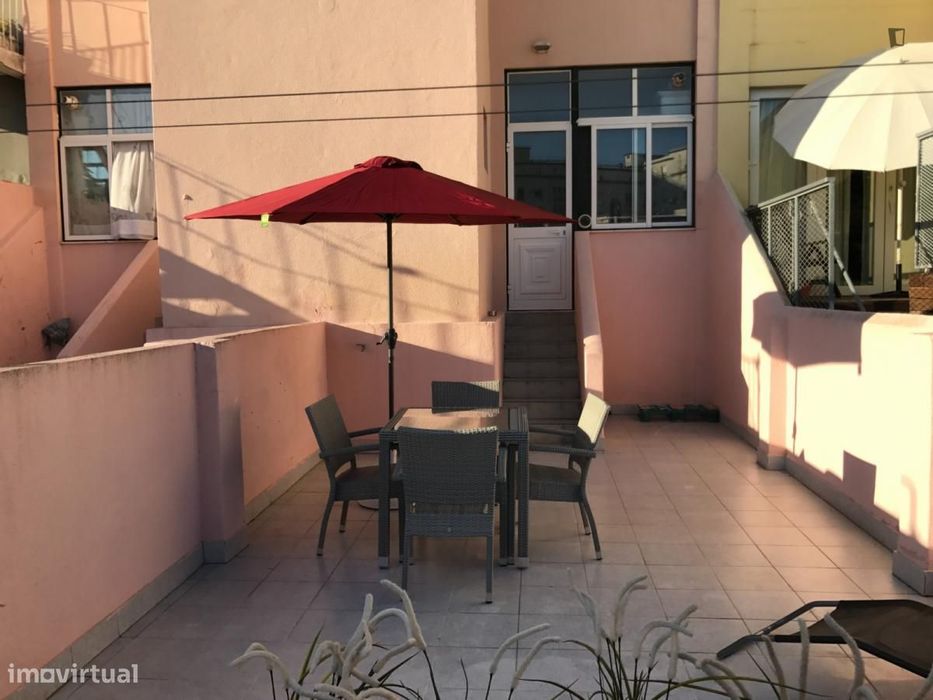 Apartamento com 2 quartos - localizado em Sete Rios Lisbon