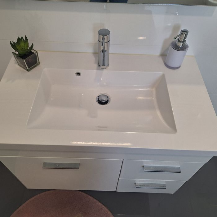 Movel Wc completo com torneira, valvula e espelho