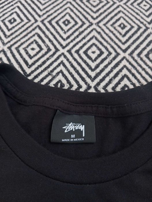 Футболка Stussy.