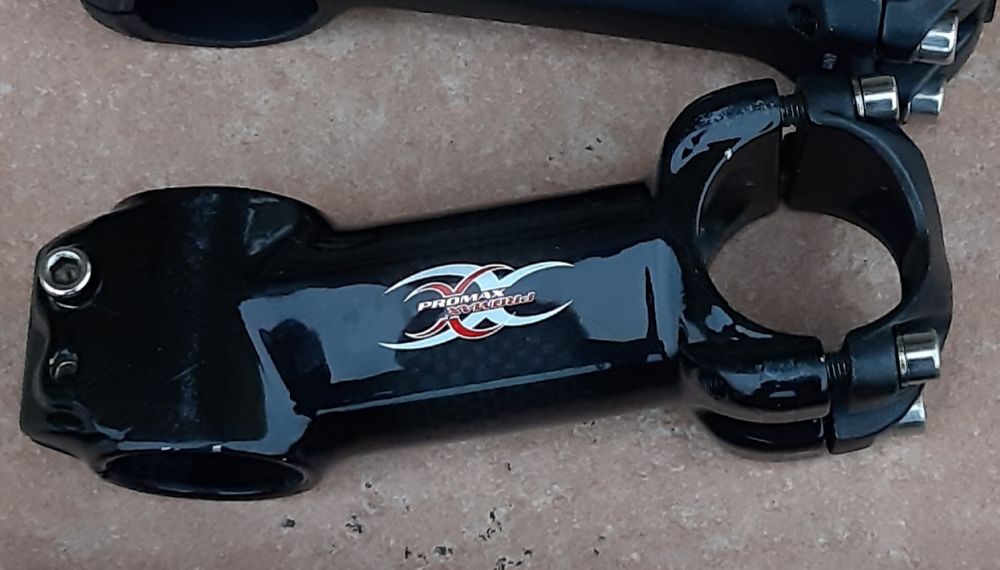 1 espigâo e 3 avanços para bicicleta