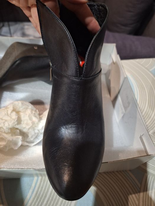 Buty damskie Carinii 40