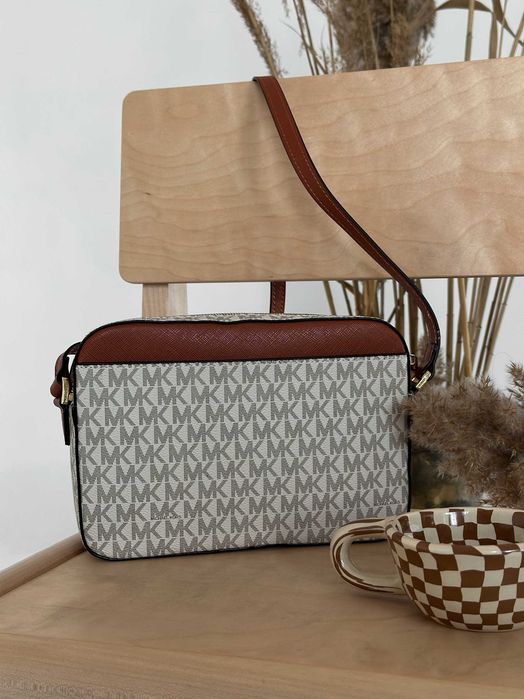 Сумка Michael Kors Jet Set milk