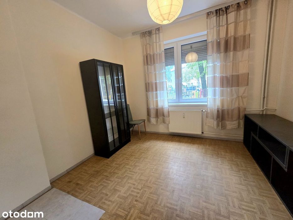 Przestronne 2 pokoje | prywatny parking | top lokalizacja |CO miejskie